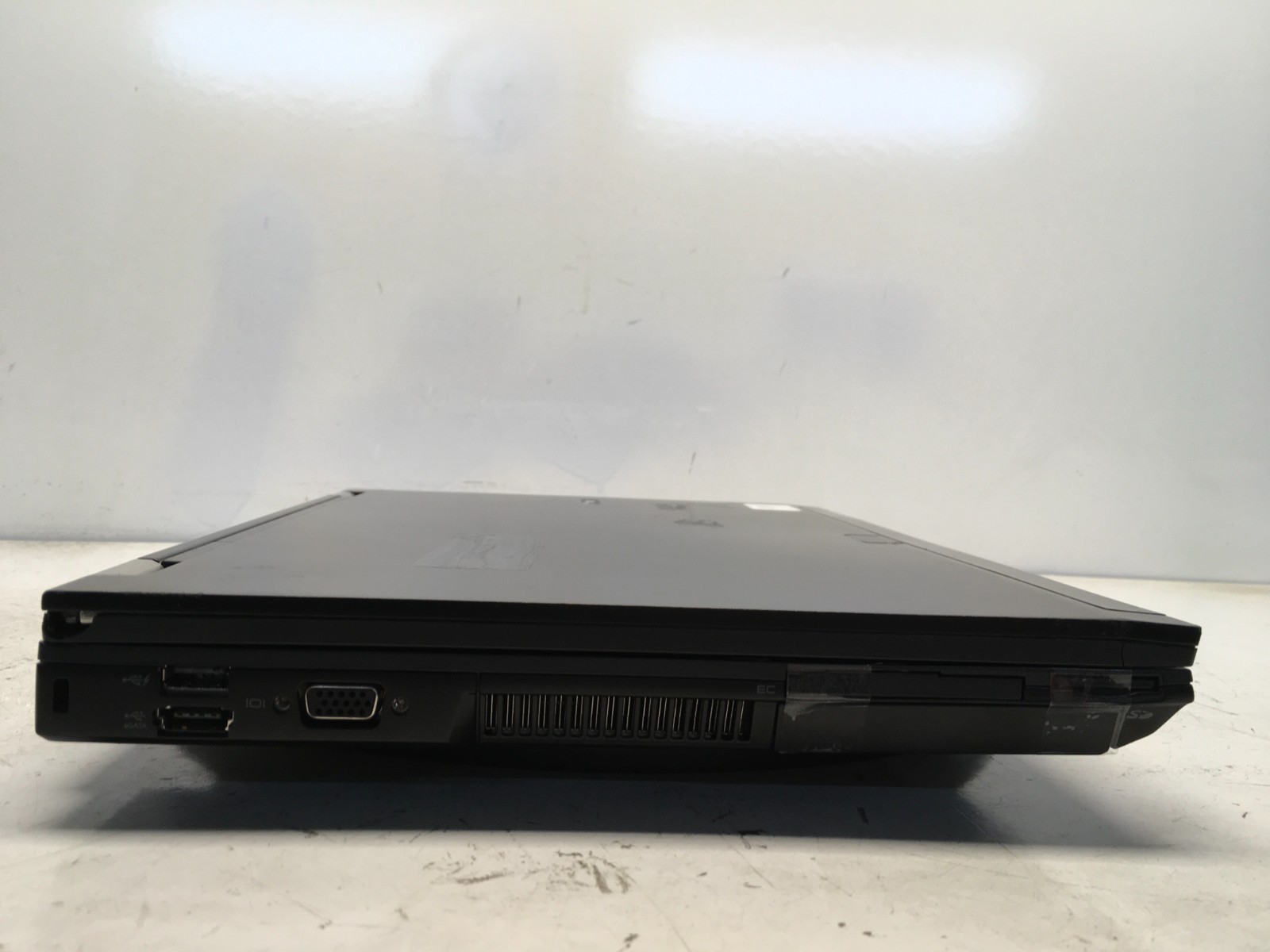 Dell Latitude E6500 Intel Core 2 Duo P8600 2.4GHz 4 GB NO HDD