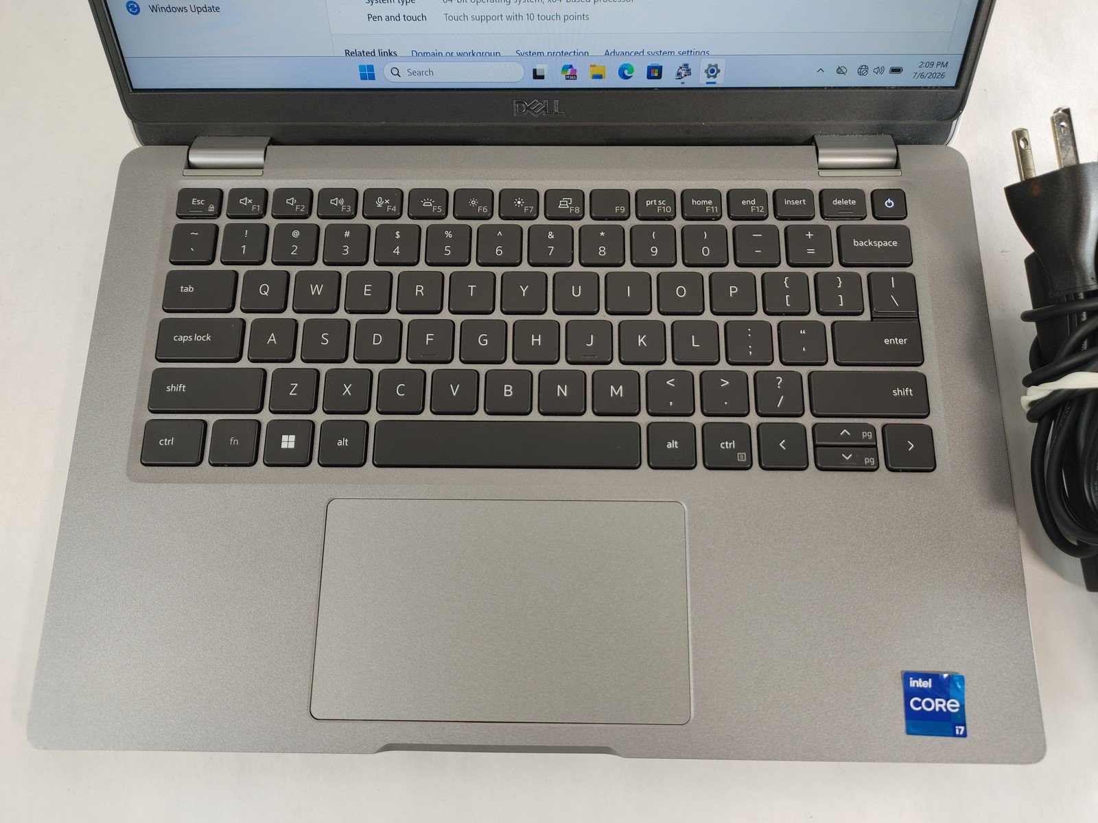 Dell Latitude 5330 Core i7-1265U 1.80 GHz 16 GB DDR4 256 GB NVMe Windows 11 Pro