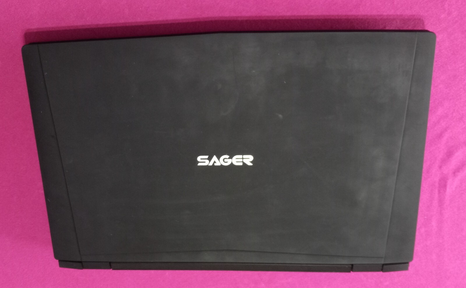 Sager Clevo P770DM NP9775 I7-6700K 2.8-4.4Ghz 48GB 1TB NVME NVIDIA P3000 W11