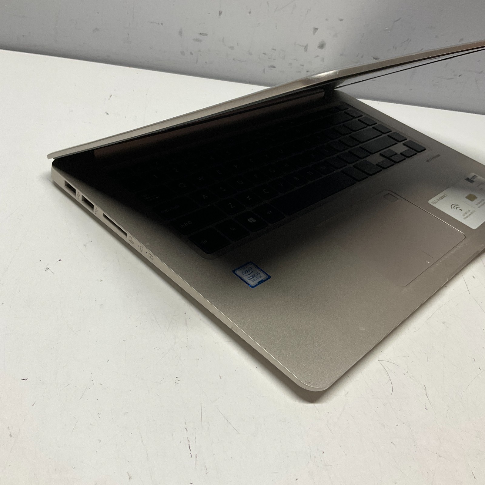 ASUS VIVOBOOK X510UAR | Intel I5-8250U | 256GB SSD 8GB Windows 11 Pro Laptop