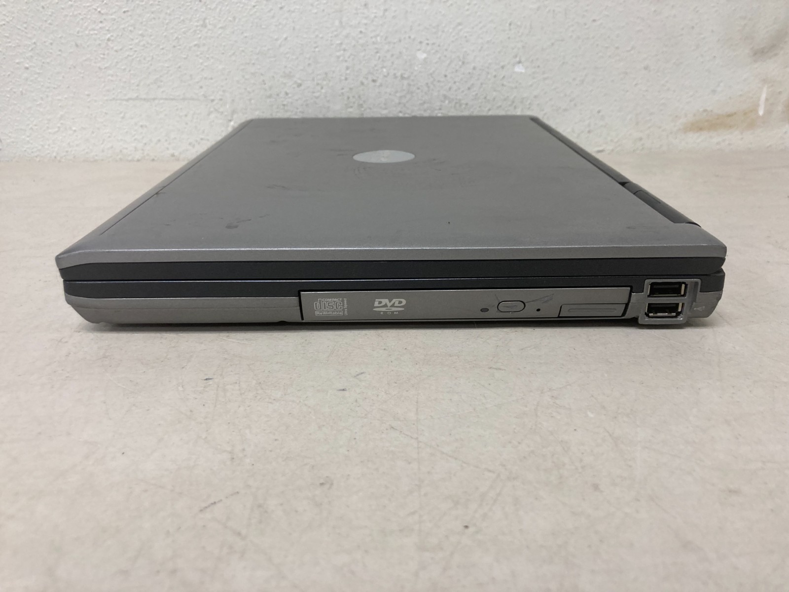 Dell Laptop Core 2 Duo 2.40GHz 2GB RAM 100GB HDD Windows X11