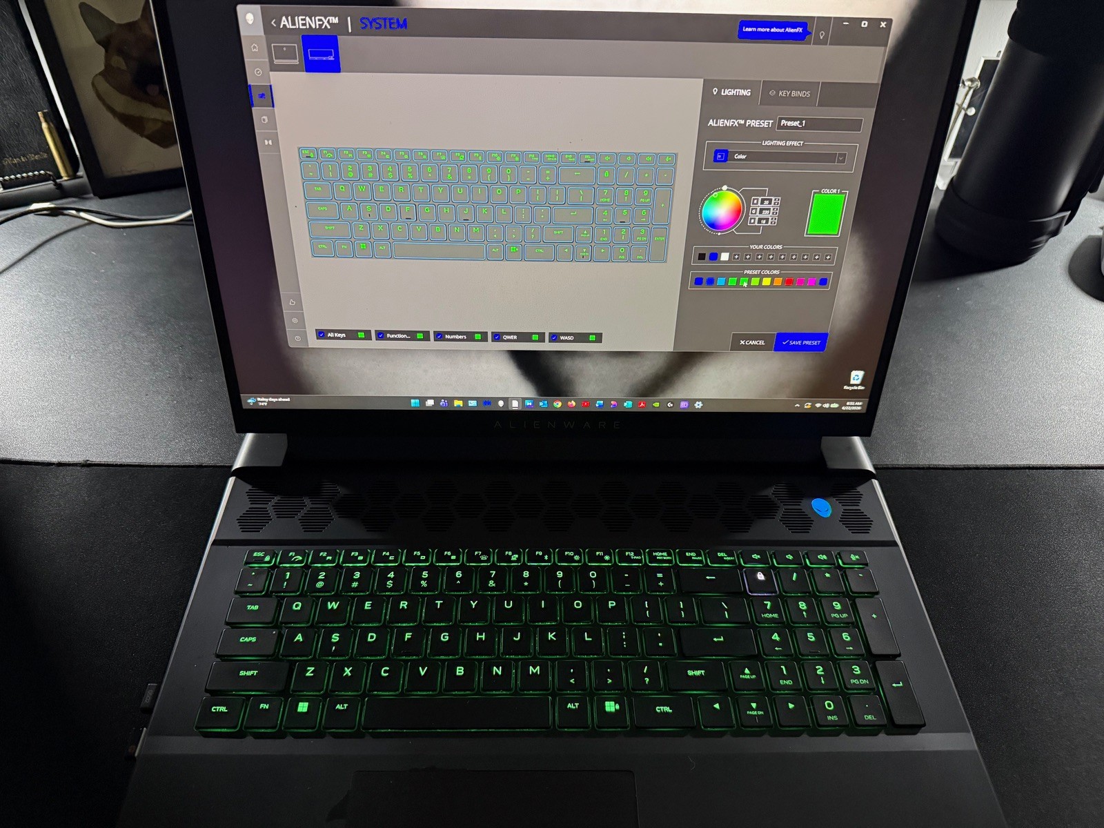 Alienware M18 R1 Ryzen 9 7845HX 3.0GHz 32GB RAM 1TB SSD NVIDIA GeForce RTX 4070