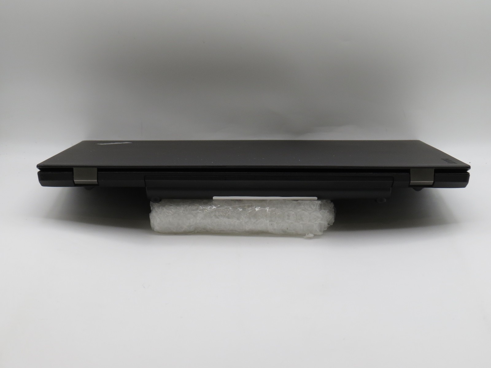Lenovo ThinkPad T570 i5-7300U @ 2.6Ghz 8GB DDR4 HD 620 15.6″ No OS/AC *REPAIR*