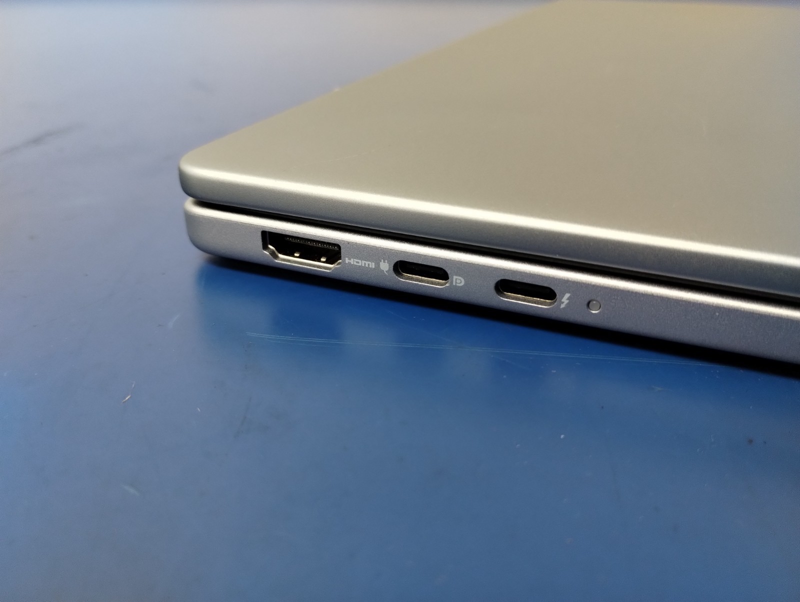 DELL 16 DB16250 VPVXG, Intel Core Ultra 9 288V, 3.30 GHz, 32 GB RAM, 1 TB NVMe