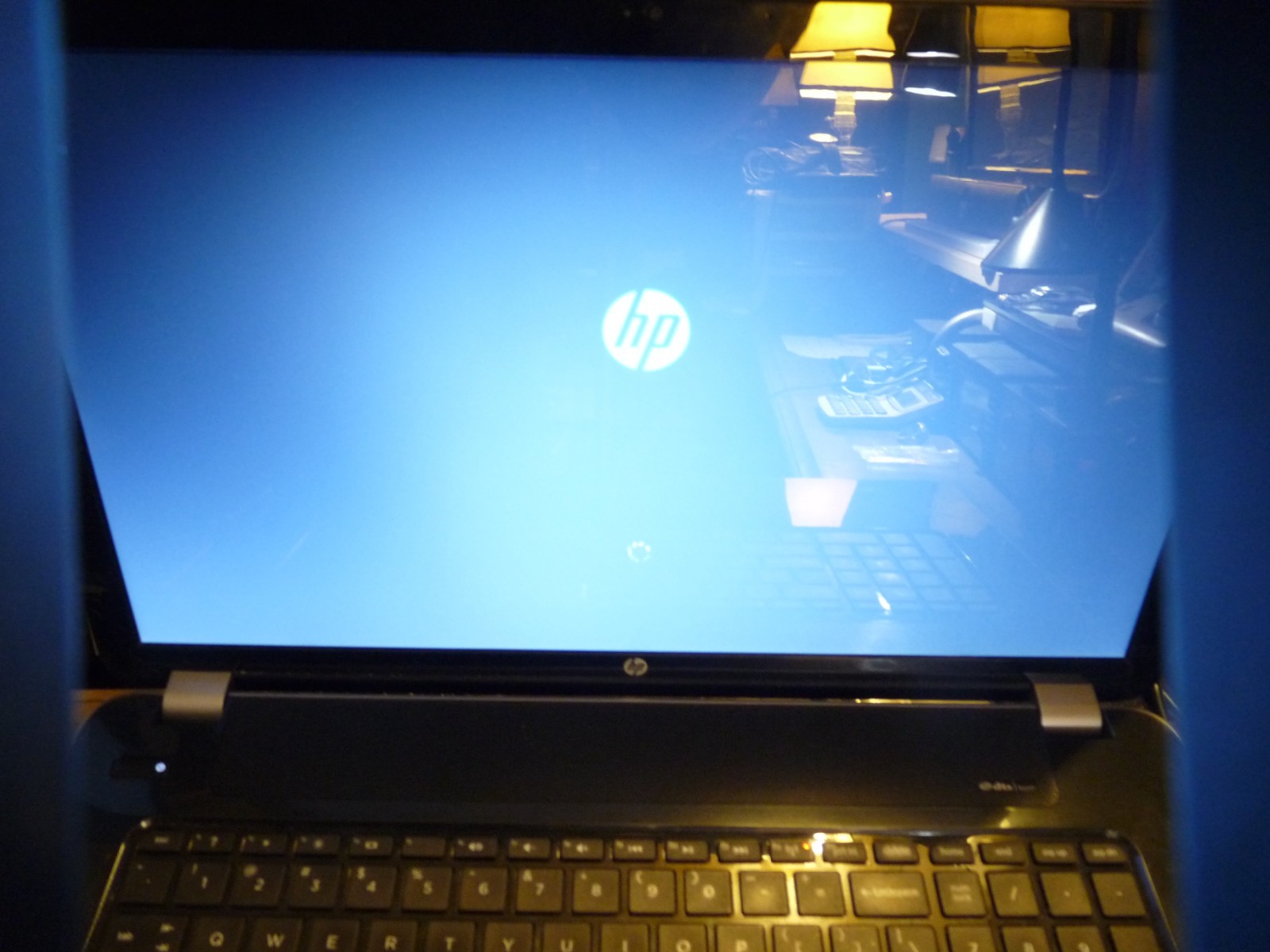 HP Pavilion 17-E117DX 8 GB RAM, 500 GB HDD, CORE I3 (as is) read description