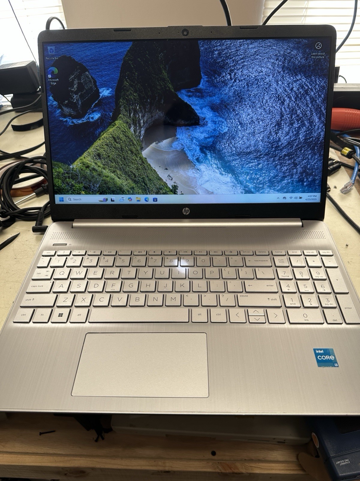 HP 15-dy2702dx 512 GB SSD 16GB RAM Core i3-1115G4 Laptop. fresh screen!