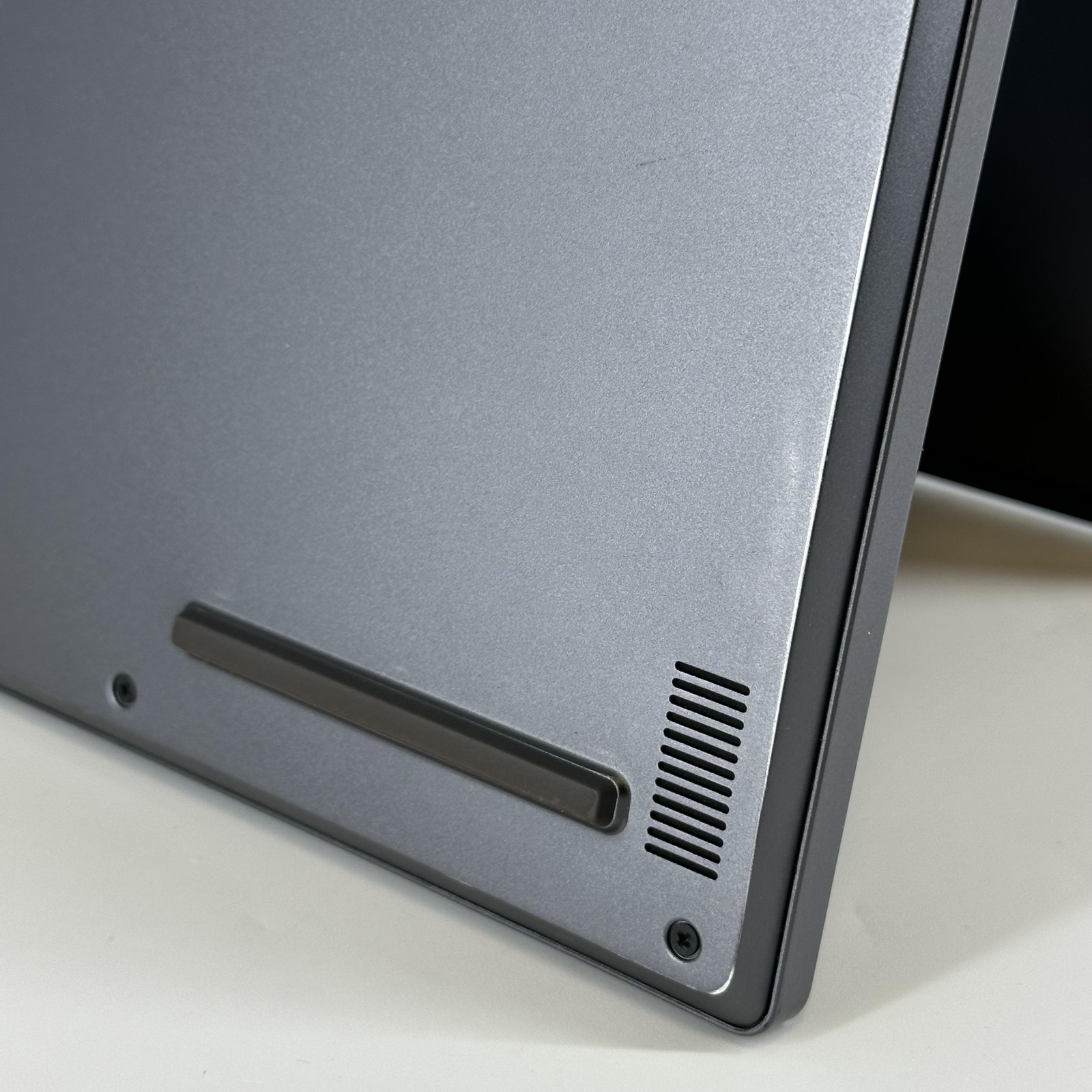 Lenovo Legion Slim 5 Gen 8 14.5 QHD+ 3.8 GHz Ryzen 7 7840HS 16GB 512GB RTX 4060