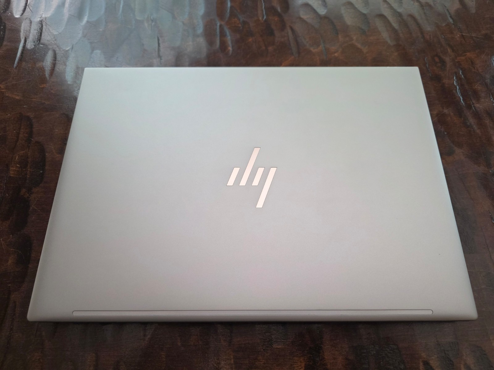 HP ZBook Firefly 14 G10 A – 14″ FHD+ Touch, Ryzen 7 PRO 7840HS, 16GB RAM, 512GB
