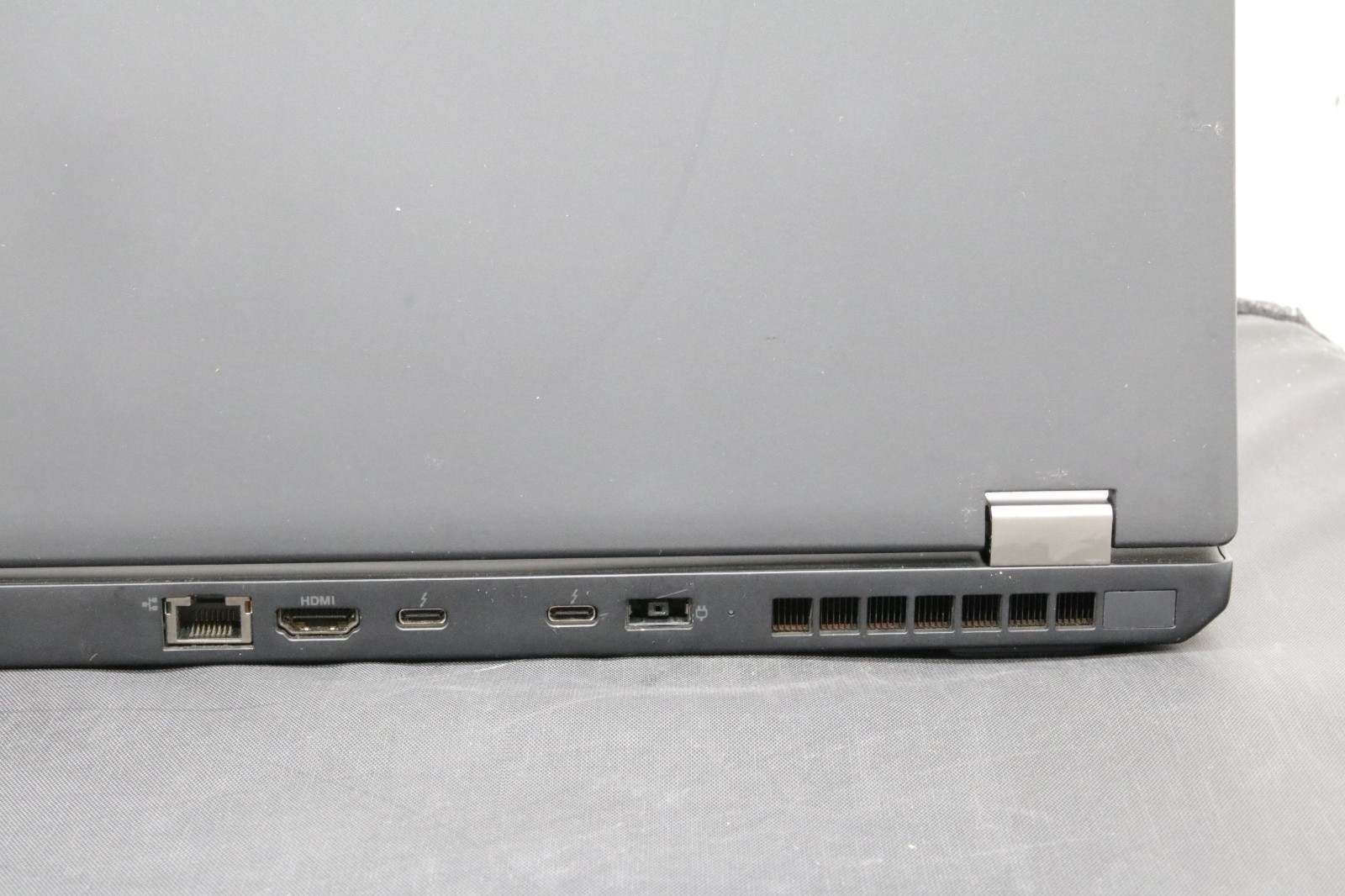 Lenovo ThinkPad P52 – i7-8850H – 16GB, 512GB, Windows 11 +Adapter