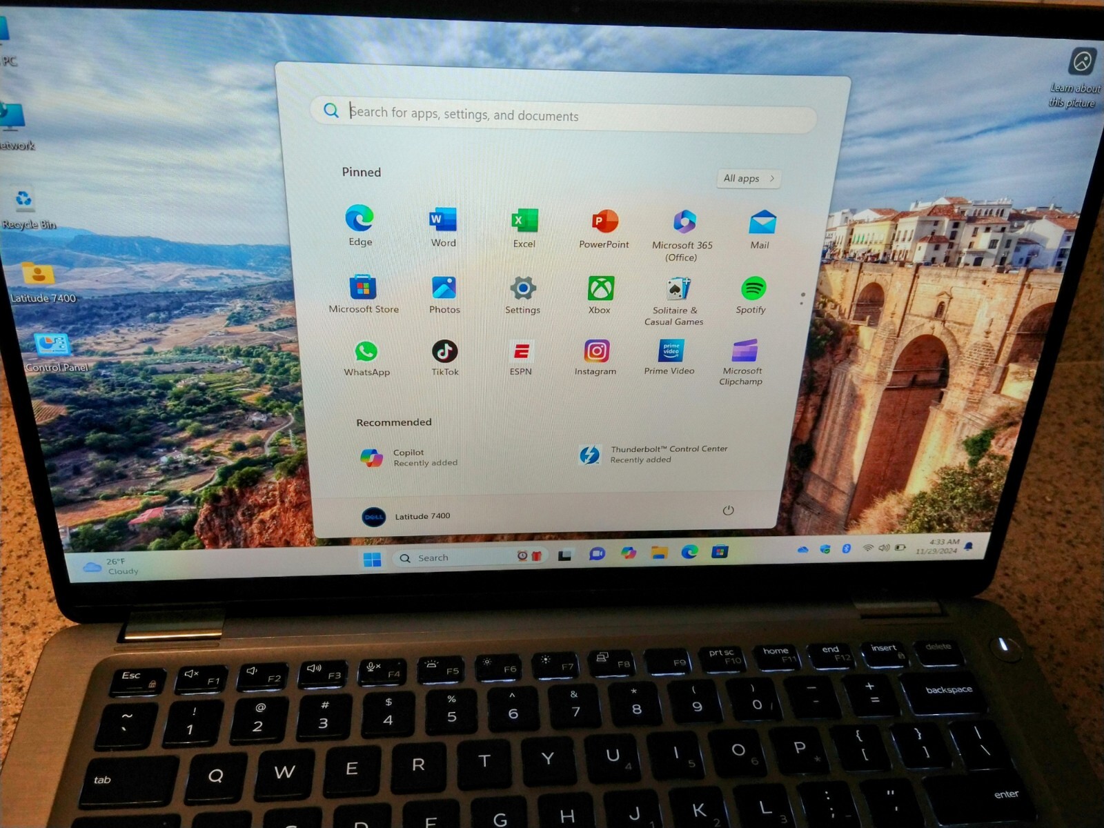 Dell PC/Tablet 2in1 Touchscreen Intel i7 (8th Gen) 256GB SSD 16GB RAM Bluetooth