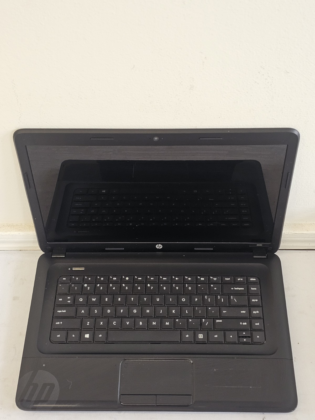 HP Notebook 2000 Laptop – AMD A6-5200 – 4GB RAM – 500GB HDD BAD BATT Windows 10