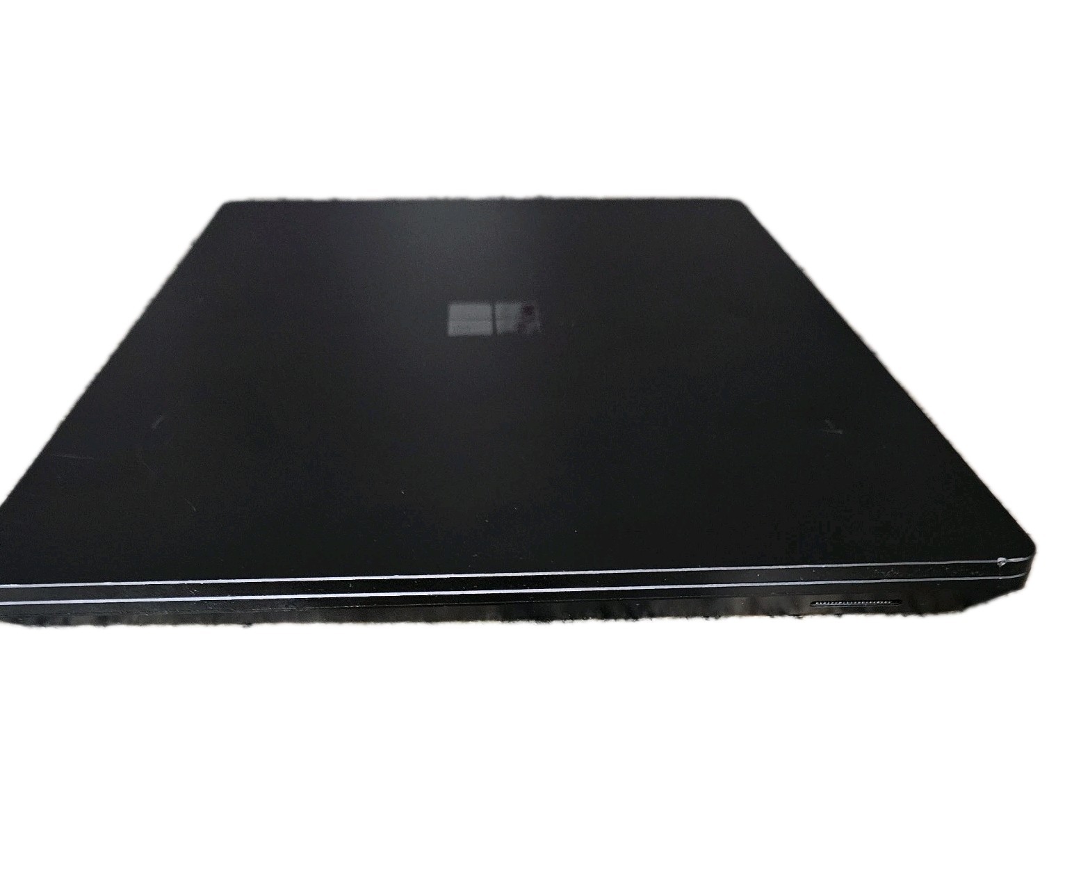 Microsoft Surface Laptop 3 13.5″ Touch Intel i7-1065G7 8GB 256GB SSD Windows 11