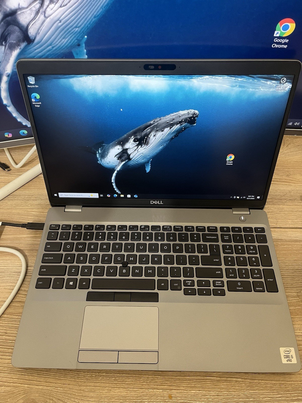 Dell Latitude 5511 15.6″ 2020 i5-10300H 16GB DDR4 256GB SSD Silver Win 10/11 pro