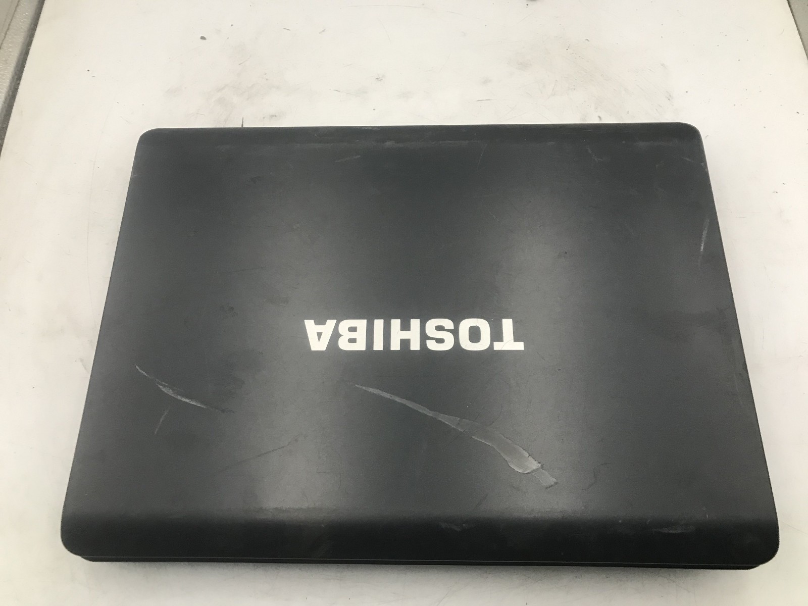 TOSHIBA SATELLITE A215 S5824 -BOOTS TO BIOS- AMD ATHLON 64 X2 – 2GB RAM -READ-BB