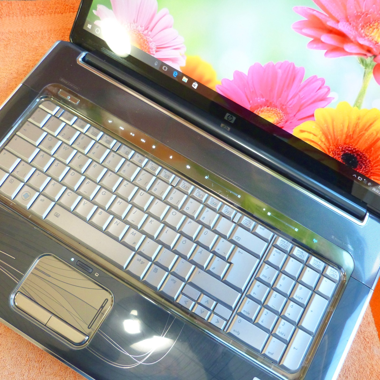 HP DV8 18″ MONSTER Bolide Cinema FULLHD l 500GB SSD Windows 10 l HDMI BLURAY