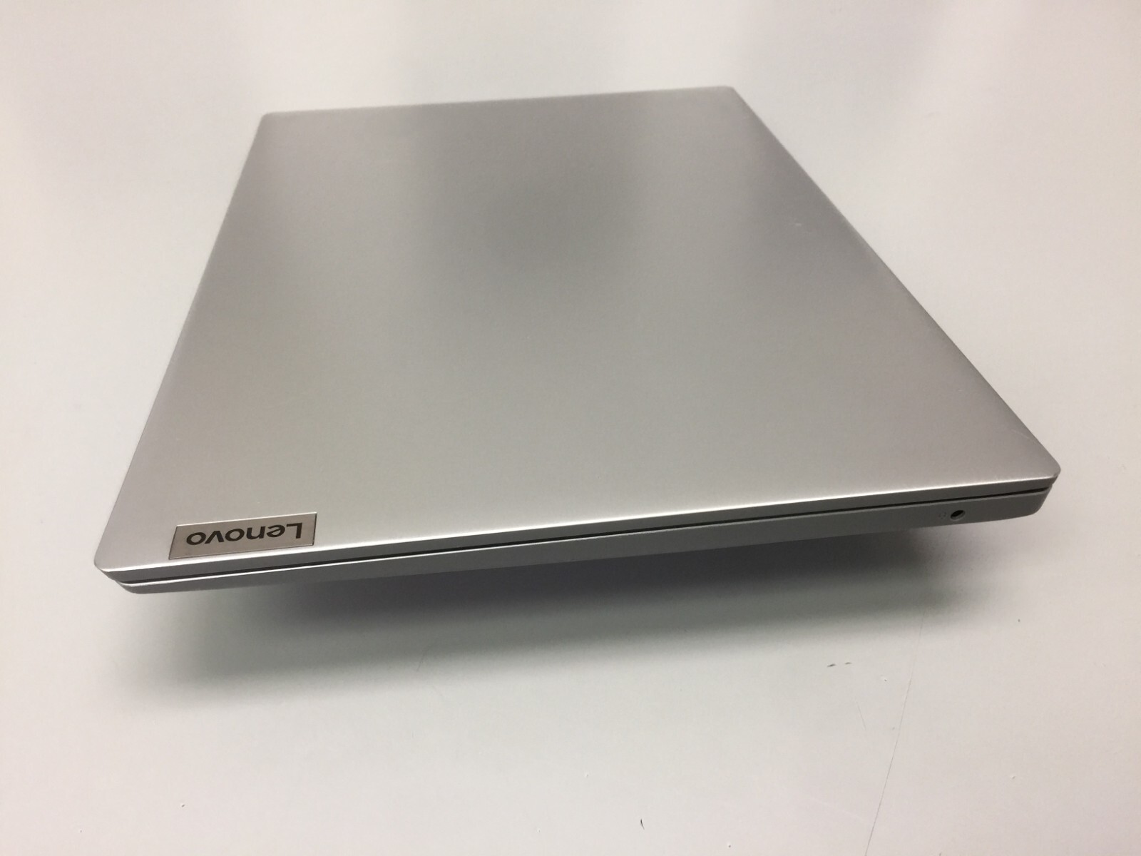 Lenovo IdeaPad Slim 1-14AST-05 14″ AMD A6-9220e | 4GB RAM 64GB SSD WIN 10 HOME