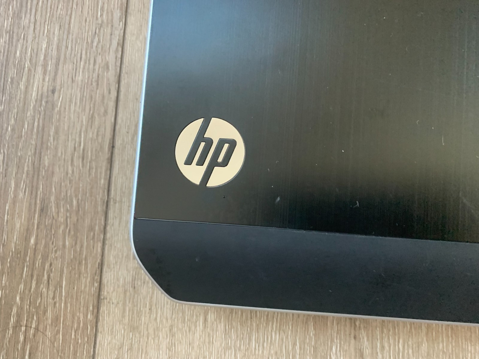 HP Pavilion dv6 15.6″ AMD A6-4400M APU Radeon 2.70GHz 4GB RAM 320GB HDD Win 10