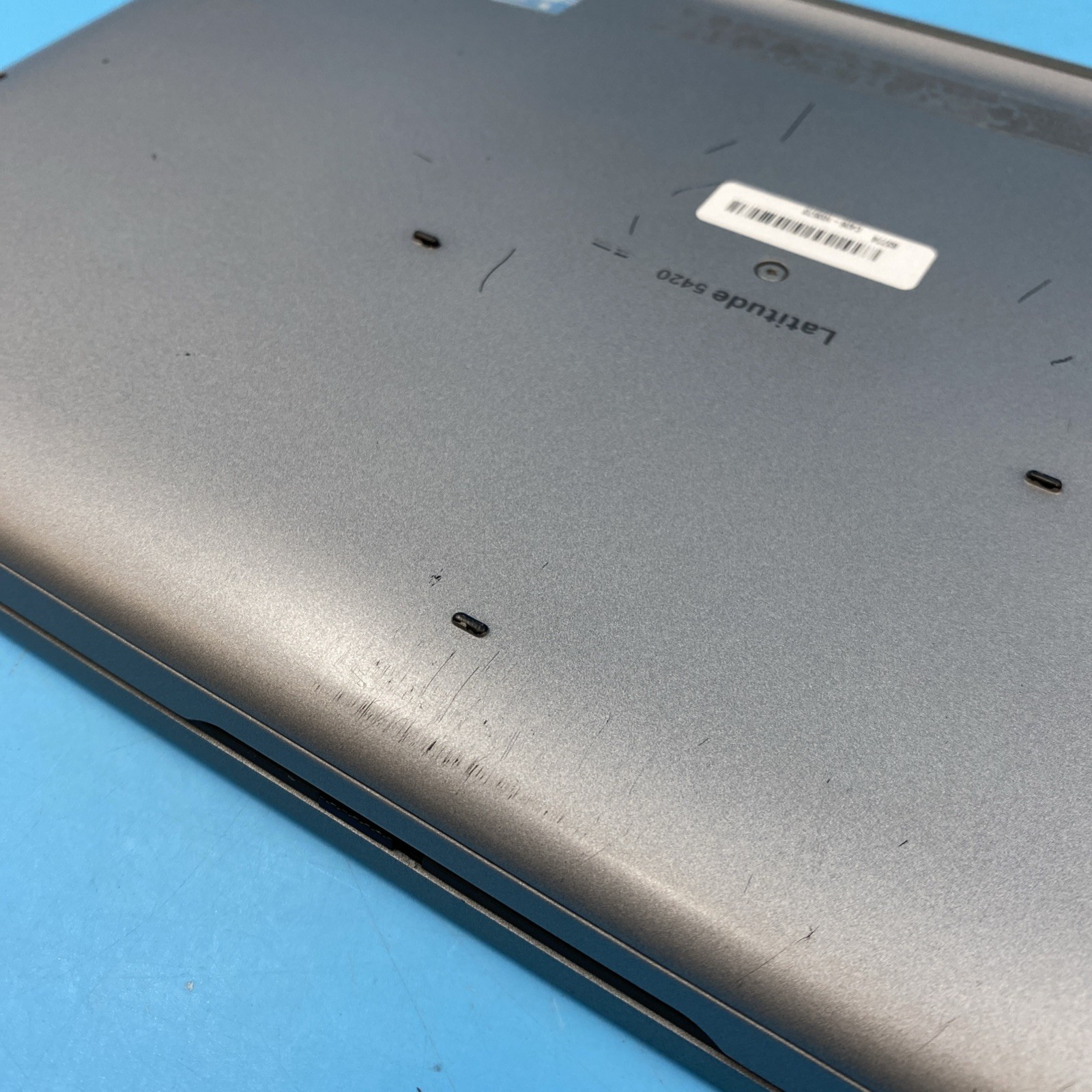 Dell Latitude 5420 | i5-1135G7 | 8GB RAM | 256GB SSD | NO OS | 51% BATT