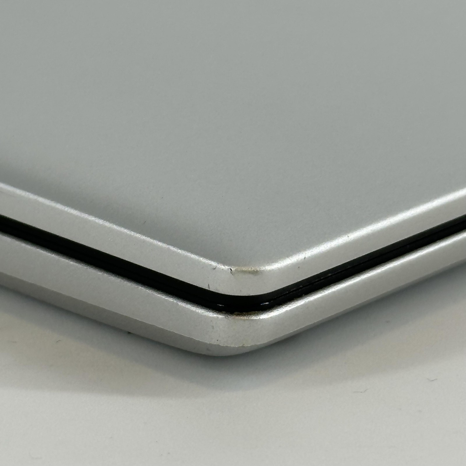 Dell Inspiron 7420 (2-in-1) 14 Silver FHD+ 1.7 GHz i7-1255U 16GB 512GB SSD Good