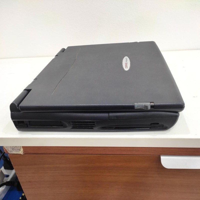 TARGA Traveller 600 Pentium MMX 233 Windows 98 Serial 22015 Notebook PC Laptop