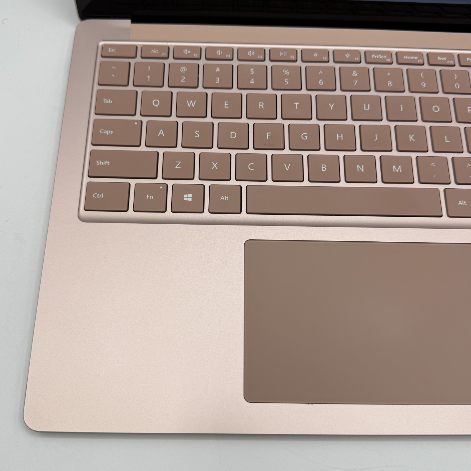 Microsoft Surface Laptop 4 1951 13.5″ i5-1145G7 16GB 256GB SSD Win11 Pro Dent