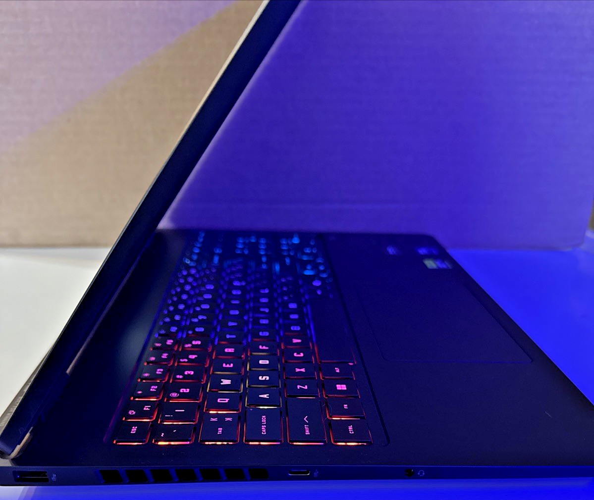 HP Omen 16″ 240Hz Gaming Laptop Ultra 9 285H 16GB RAM 1TB SSD NVIDIA RTX 5070