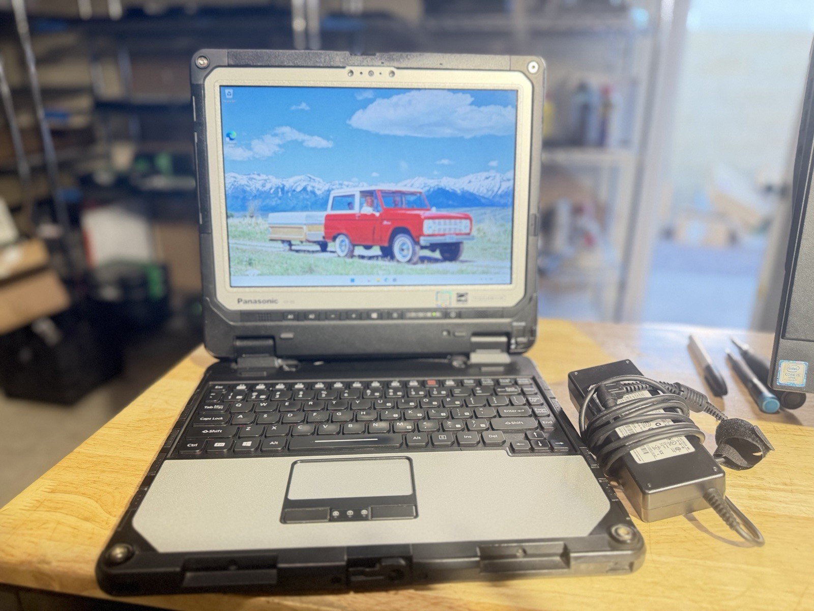 Panasonic ToughBook CF-33 i5-7300U 16 GB Ram 256GB SSD QHD Win 11 Pro Touch