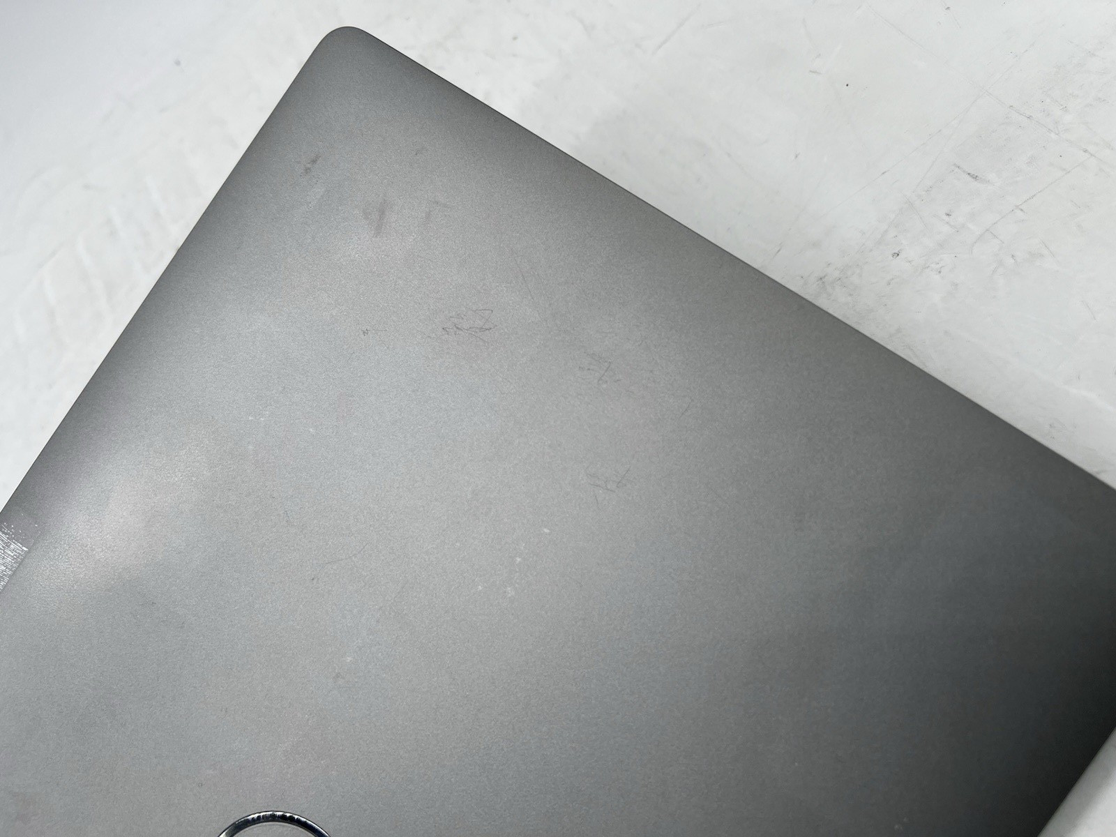 Dell Precision 3550, i7-10510U CPU, @1.80GHz, 16GB RAM, 256GB NVMe-No OS/Charger