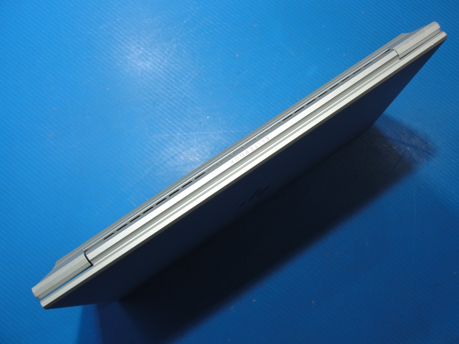 HP EliteBook 840 G7 14”FHD Intel i7-10610U 1.8GHz 8GB RAM 256GB SSD+ Charger
