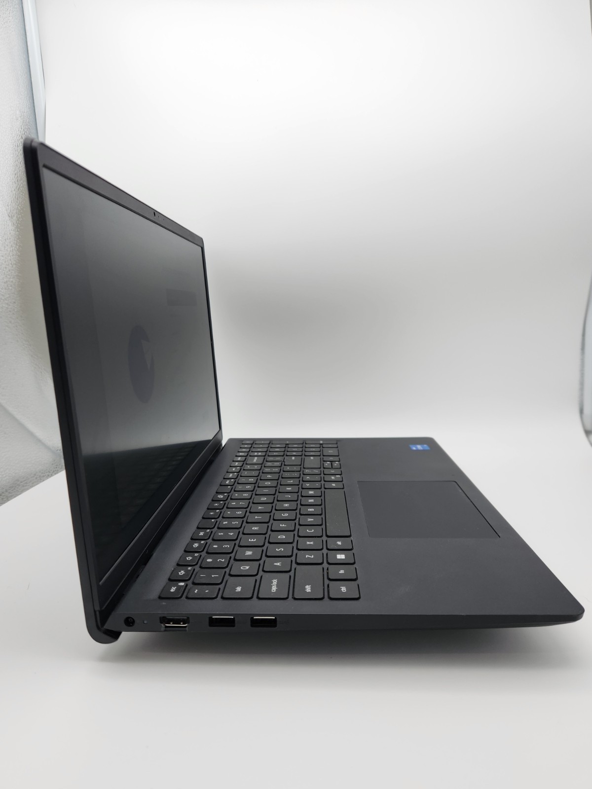 Dell Vostro 15″ 3510 Laptop (i5-1135G7, 8GB RAM, 256GB SSD) Win11 Pro READ DESC