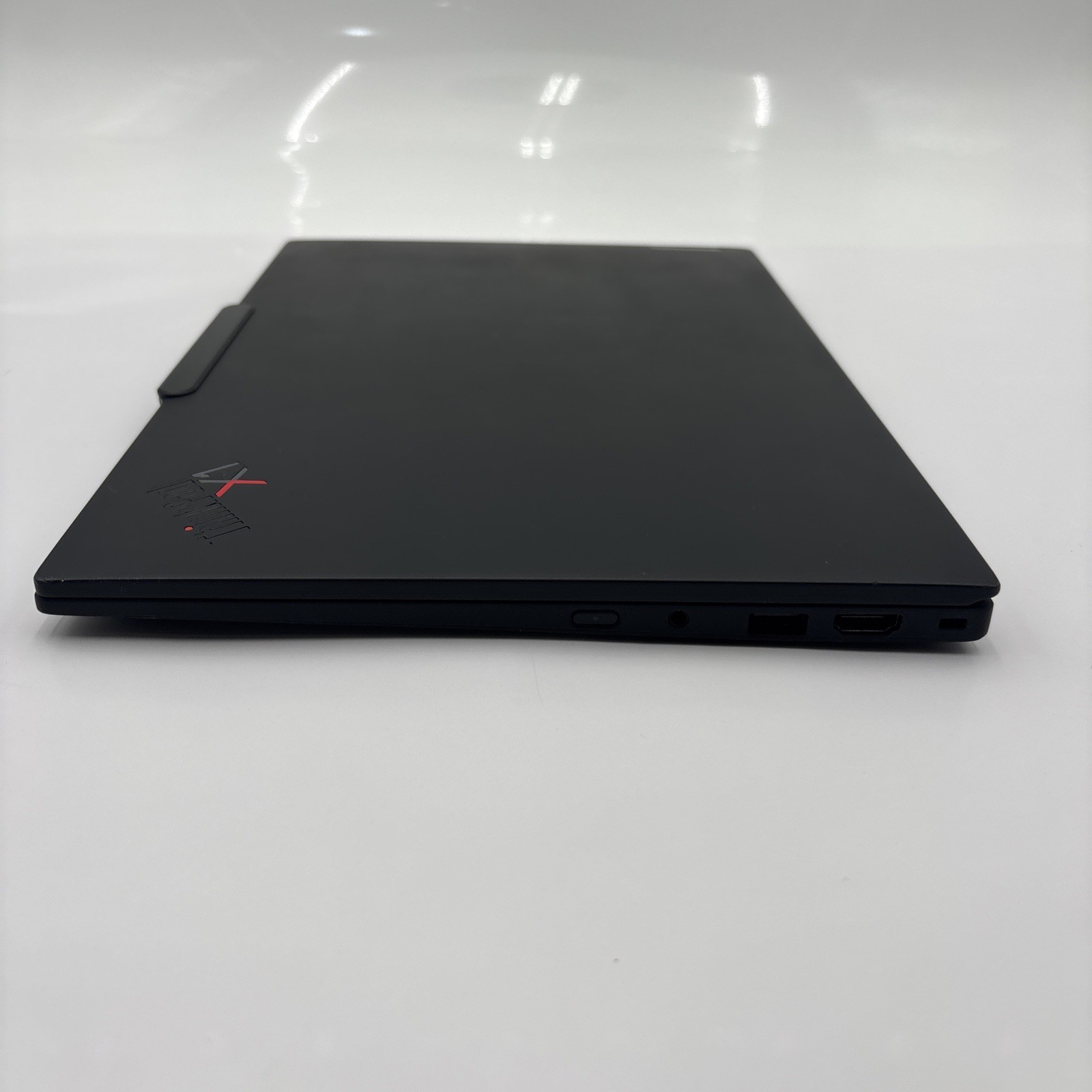 Lenovo ThinkPad X1 Carbon 12th Gen U7-165U 64GB RAM 512GB SSD Black Win 11 Pro