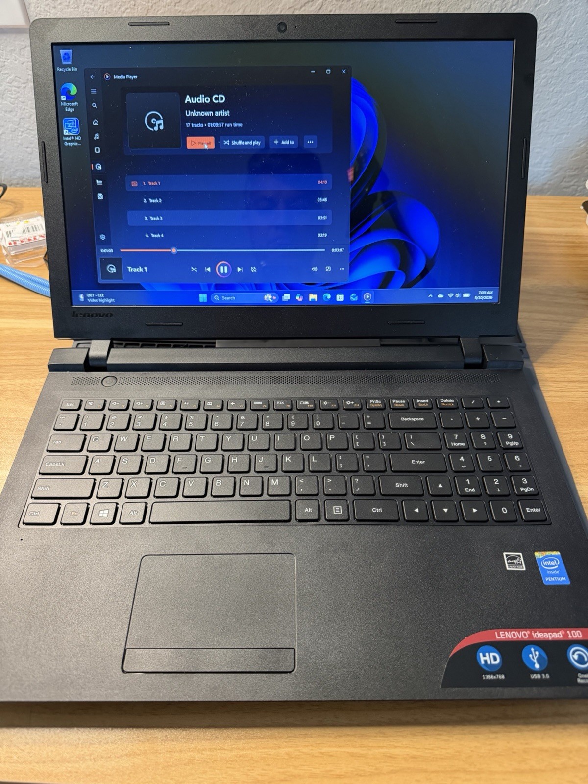 Lenovo IdeaPad 100-15IBY 15.6″ Black Intel Pentium WIN11 256GB SSD, 8GB RAM, DVD
