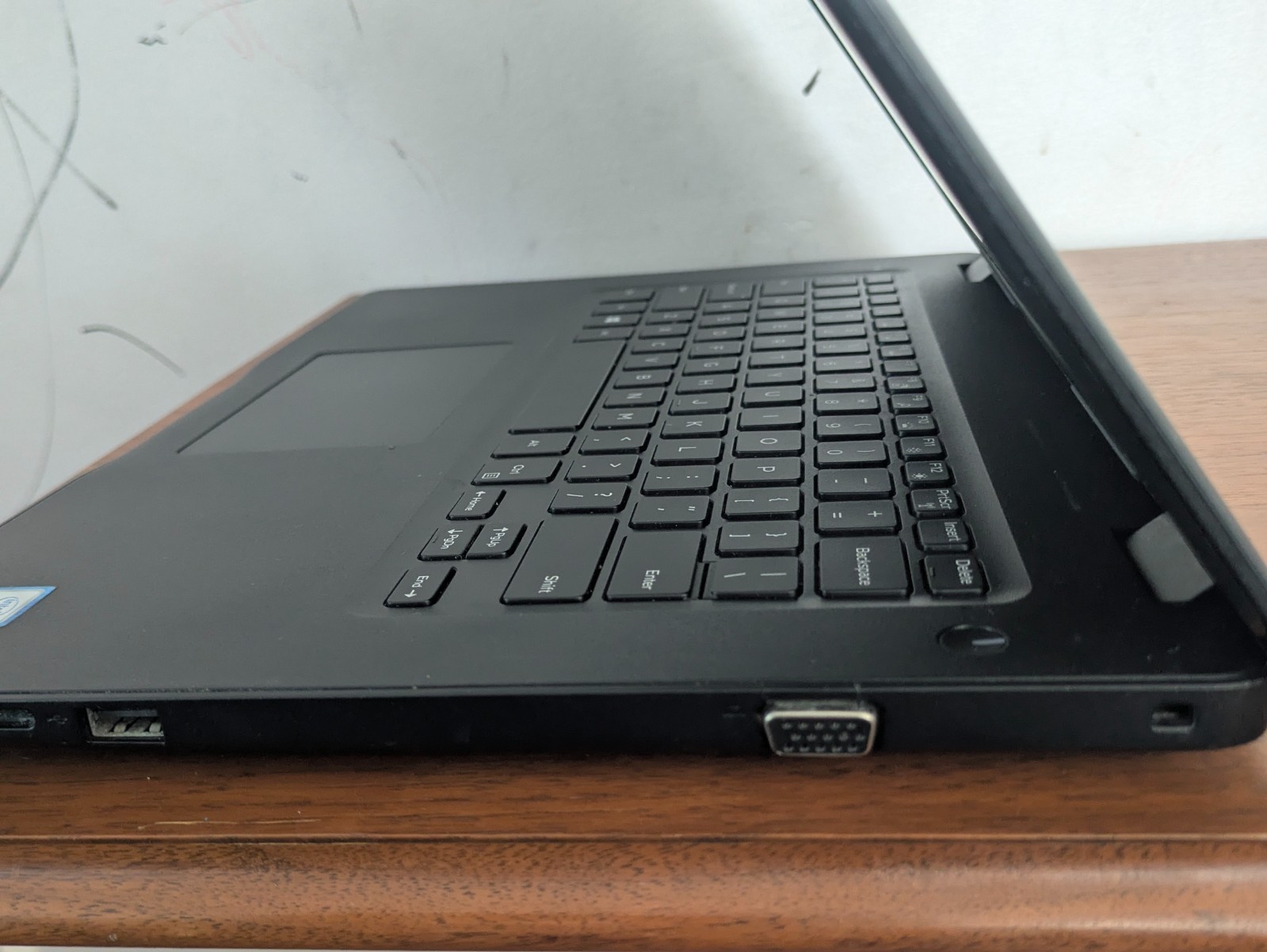 Dell Latitude 3490 14″ Laptop Intel Core i5-7200U 2.50GHz 16GB RAM