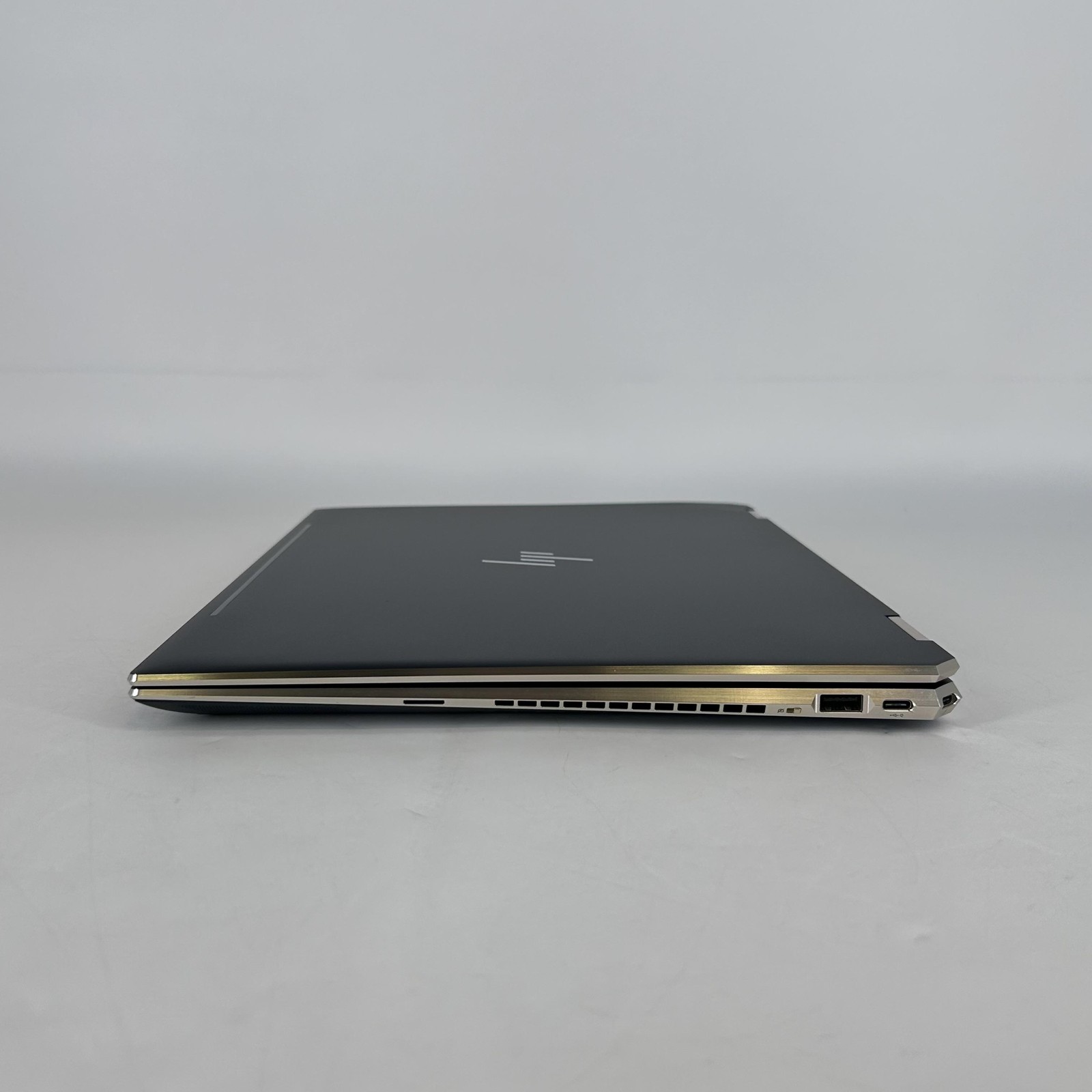 HP Spectre 15 x360 4K TOUCH i7-8565U 1.80GHz 16GB 512GB SSD MX150 Good