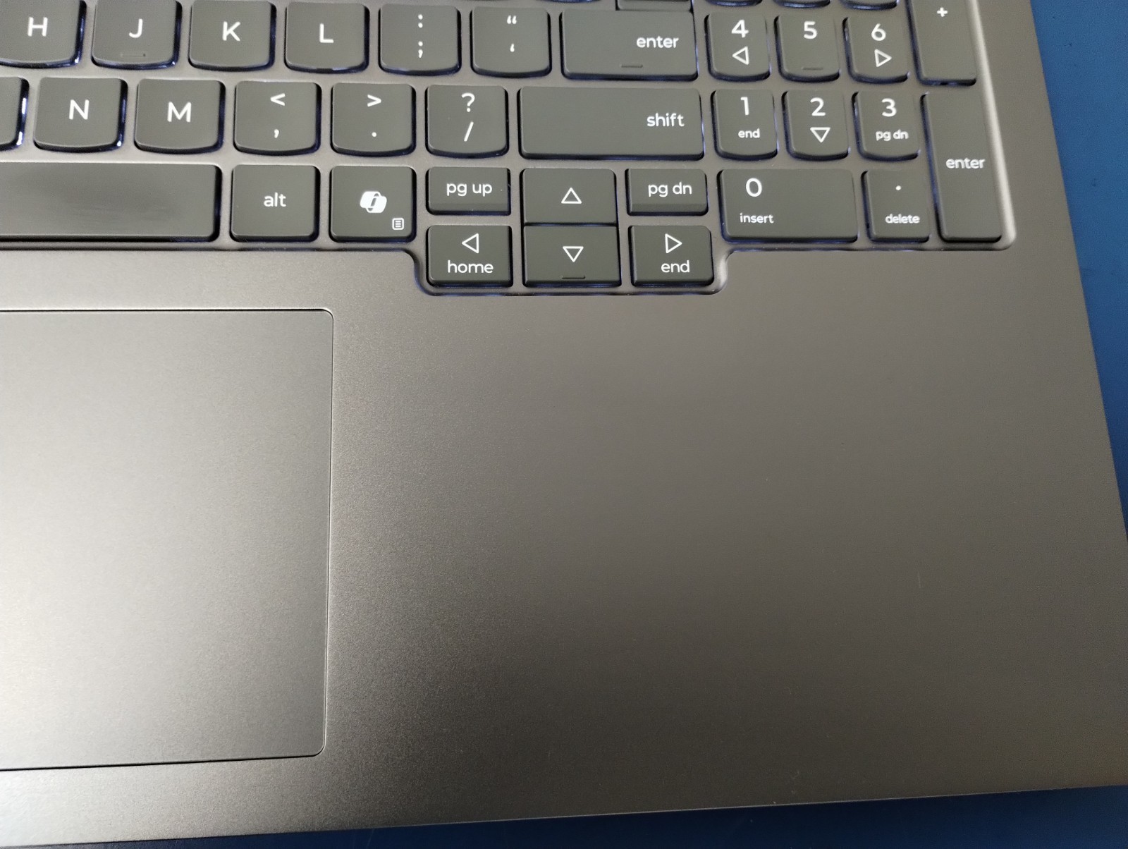 Lenovo IdeaPad Pro 5 16IAH10, Intel Core Ultra 9 285H, 32 GB RAM, 1 TB NVMe SSD