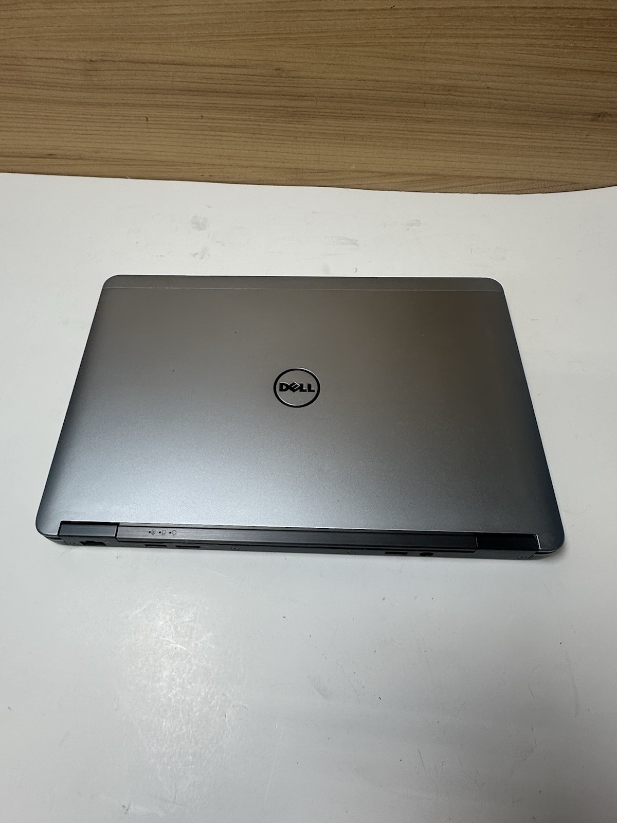 Dell Latitude E7240 Core i3-4010U 8GB RAM, NO HD FOR PARTS/ Repair