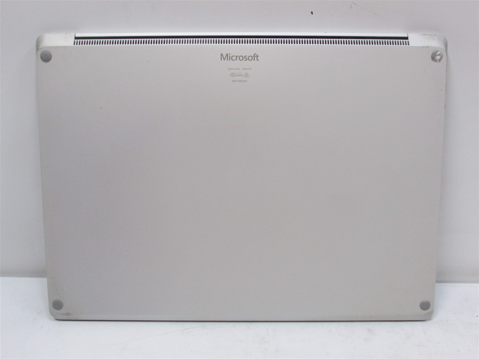 Microsoft Surface Laptop 2 1769 i5-8350U 2.4GHz 8GB RAM 128GB 13.5″ Win 11 Pro