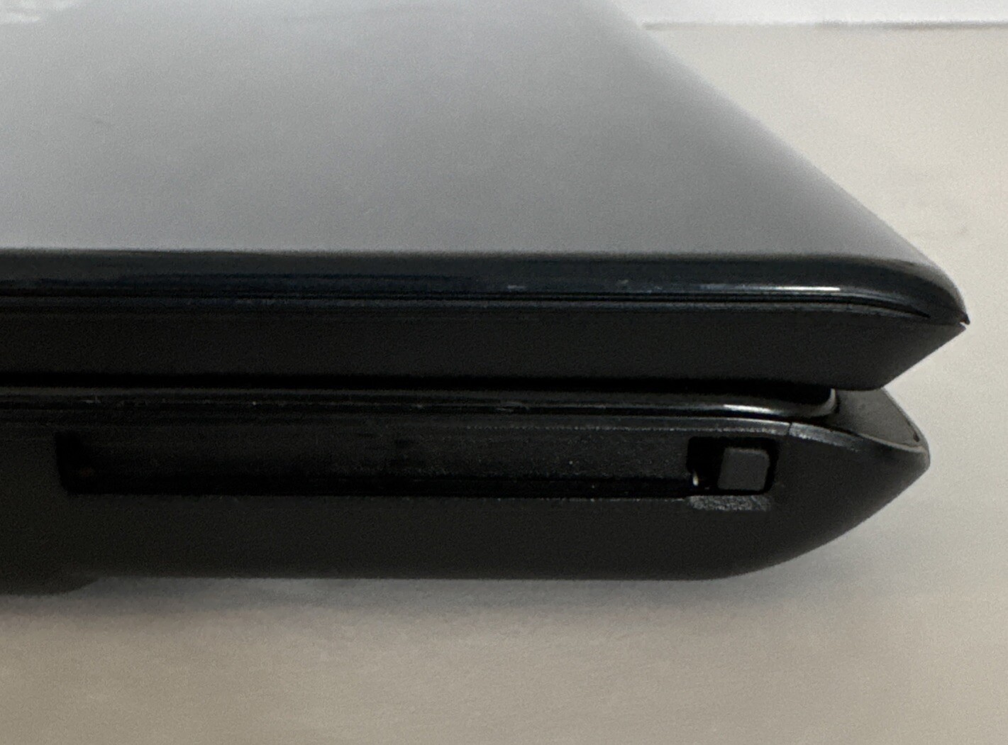 Toshiba Satellite Laptop PSLC8U-03701Q 3GB SDRAM 250GB Hard Drive Read