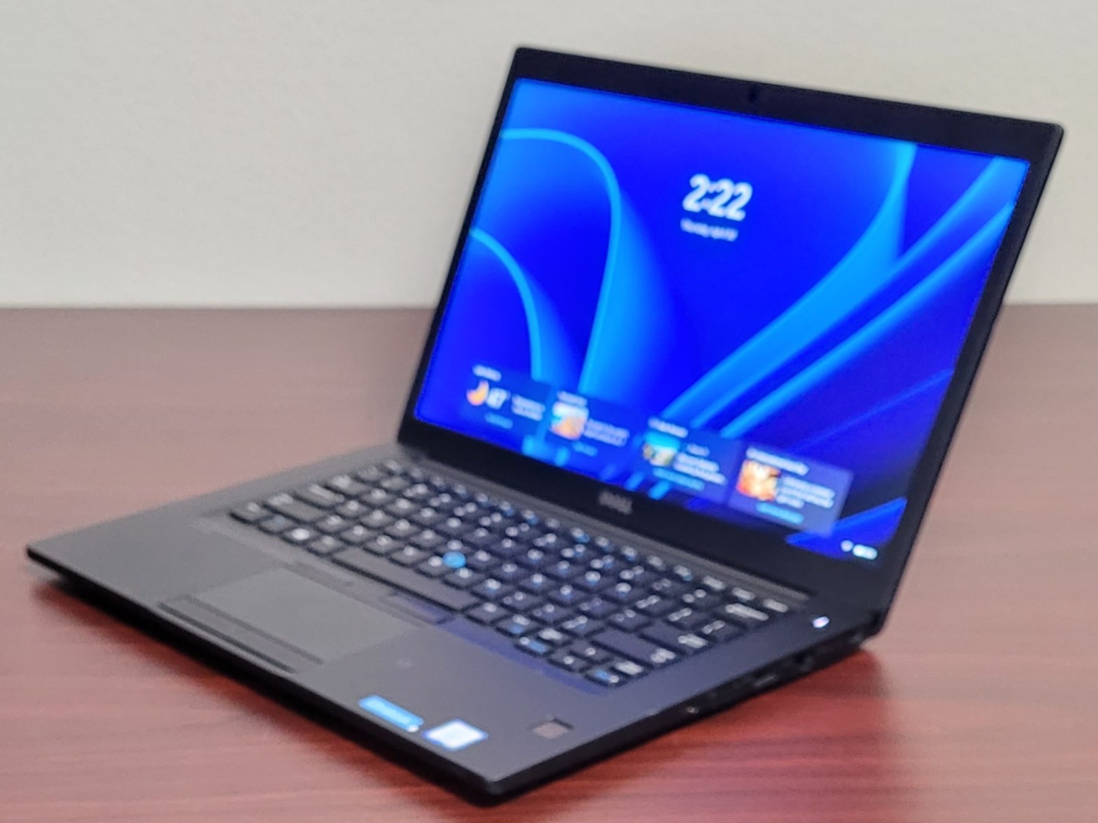 Dell Latitude 7480 14″ Intel i7-7600U 2.60GHz, 8GB 128GB SSD, Win 11, 1920×1080
