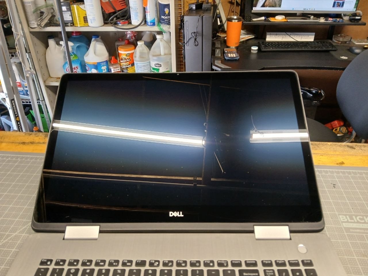 Dell Inspiron 7786 17″ Touch i7 16GB 512GB SSD NVIDIA MX250 *NEW BATTERY*