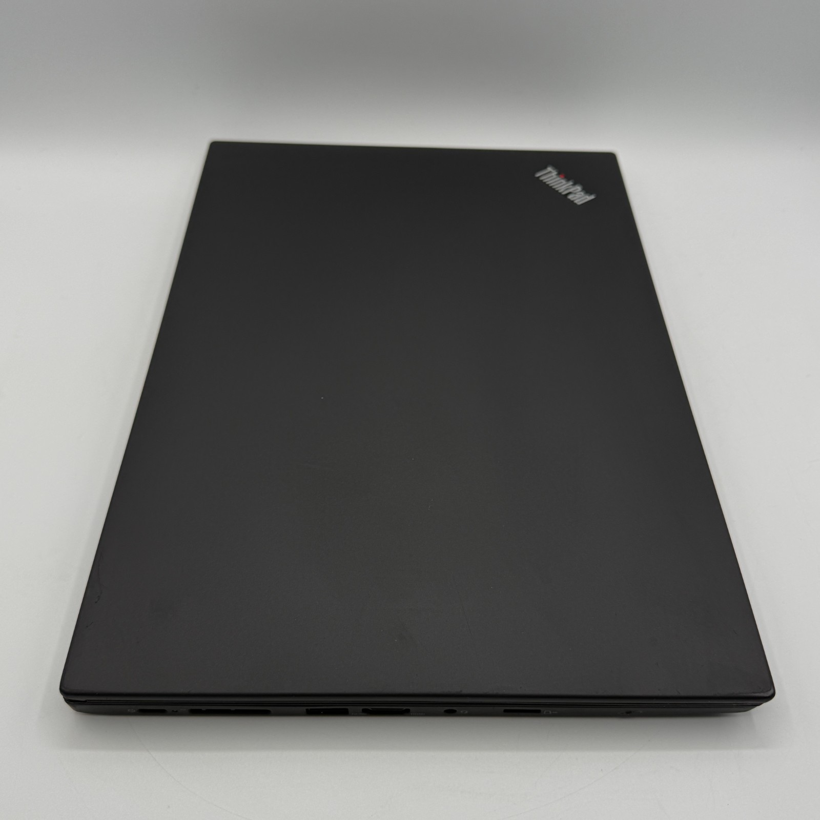 Lenovo ThinkPad T495 14 FHD 2.1 GHz Ryzen PRO 5 3500U 16GB 256GB Bat 86% Laptop