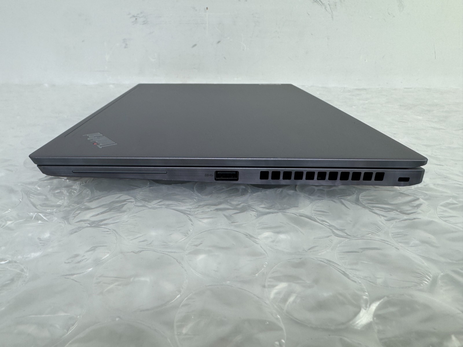 Lenovo ThinkPad T14s Gen 2 i7-1185G7 16GB 256GB SSD 14″ FHD Win 11 Pro