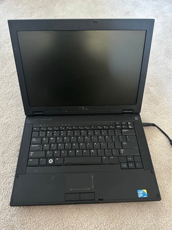 Dell Latitude E5400 Intel Core 2 Duo P8400 2.26 GHz | 2 GB RAM | 160GB HDD