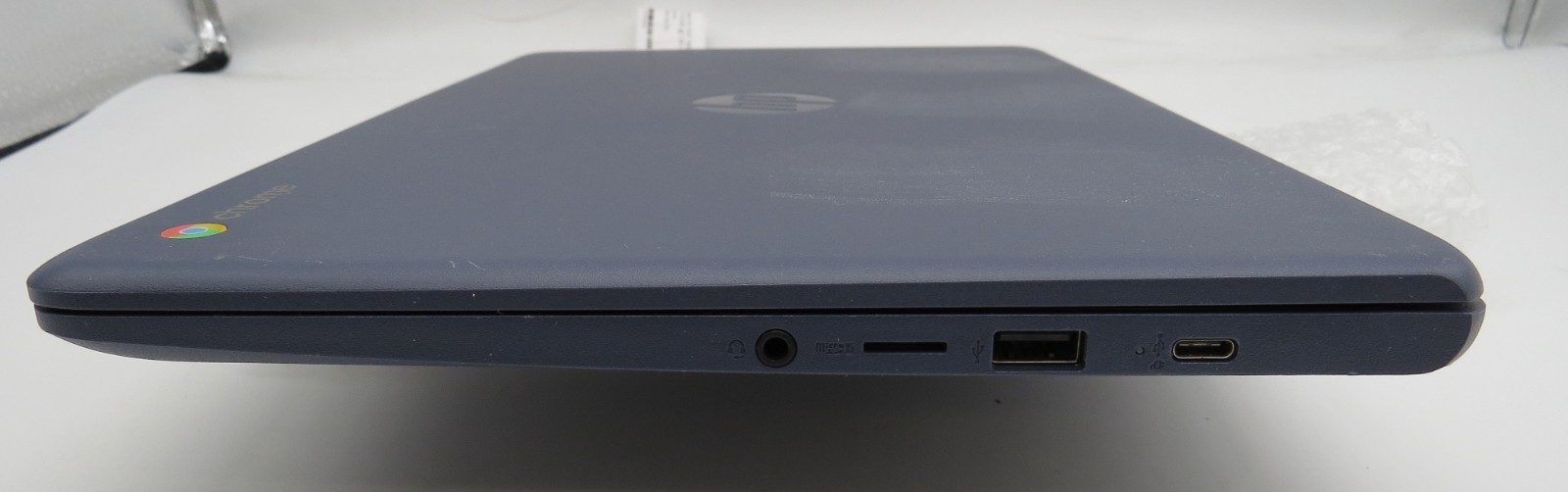 HP Chromebook 14-14″-AMD A4-APU-9120C@1.6GHz-4GB RAM-32GB internal-NO OS