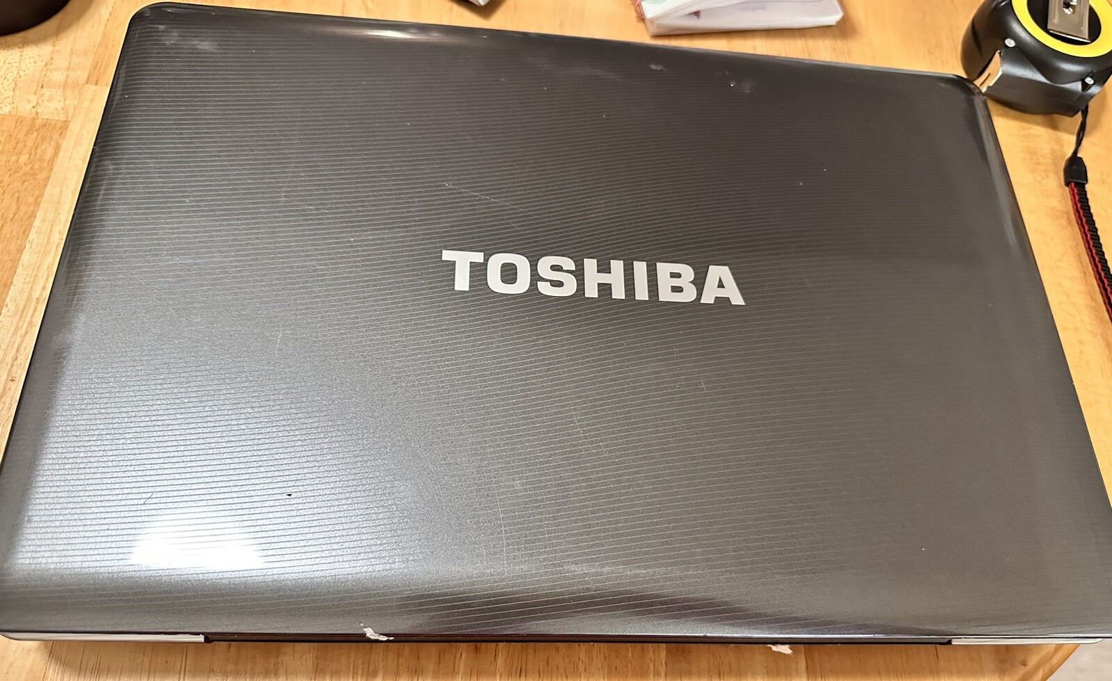 TOSHIBA Satellite L505-ES5015 Laptop