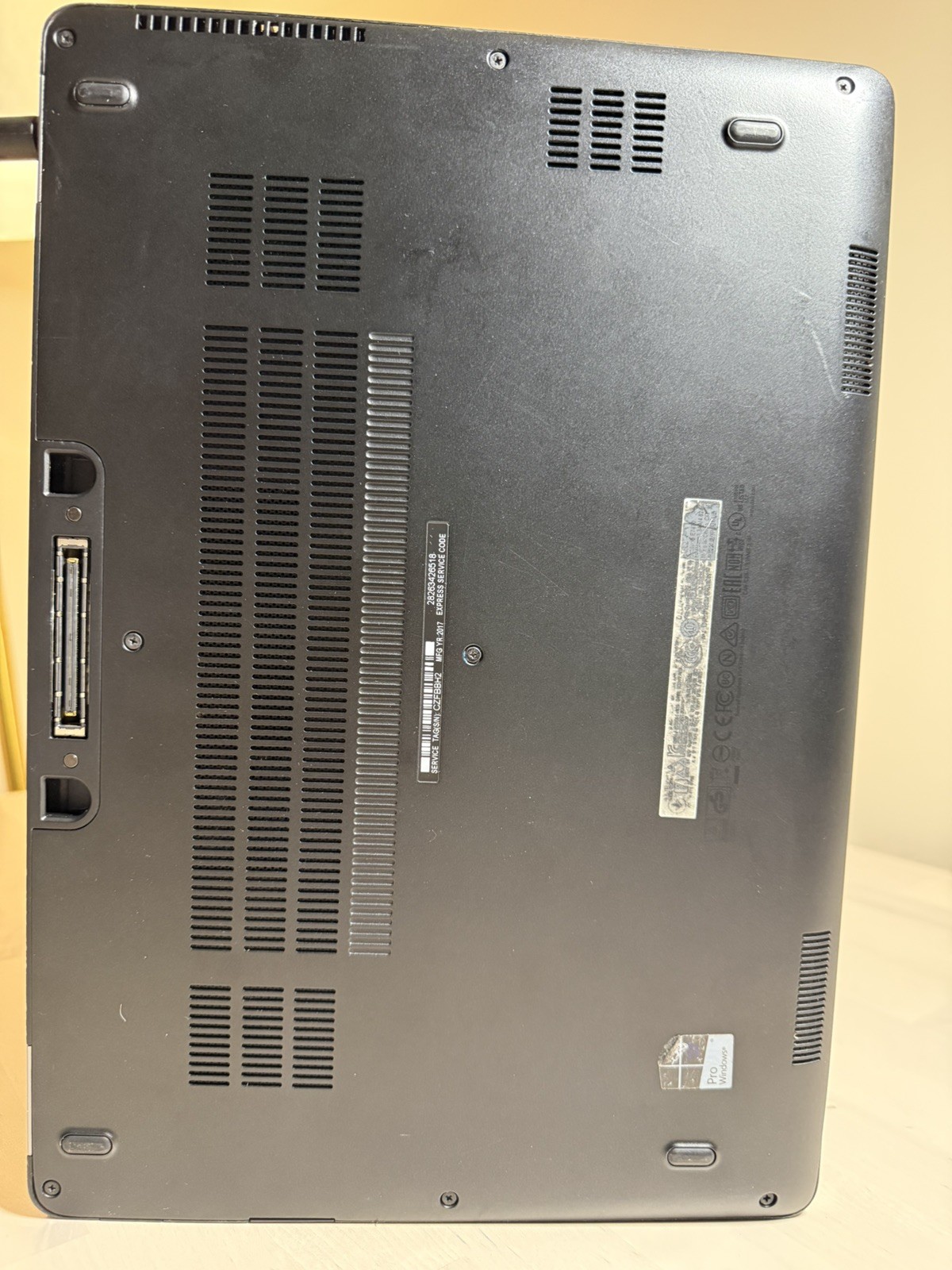 Dell Latitude E7470 Laptop Intel Core i7 6th Gen No HD/OS/AC Adapter