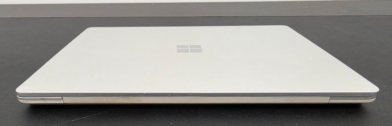 Microsoft Surface Laptop Go 2 – 12.4″ – i5-1135G7 16 GB Ram 256GB SSD Win 11