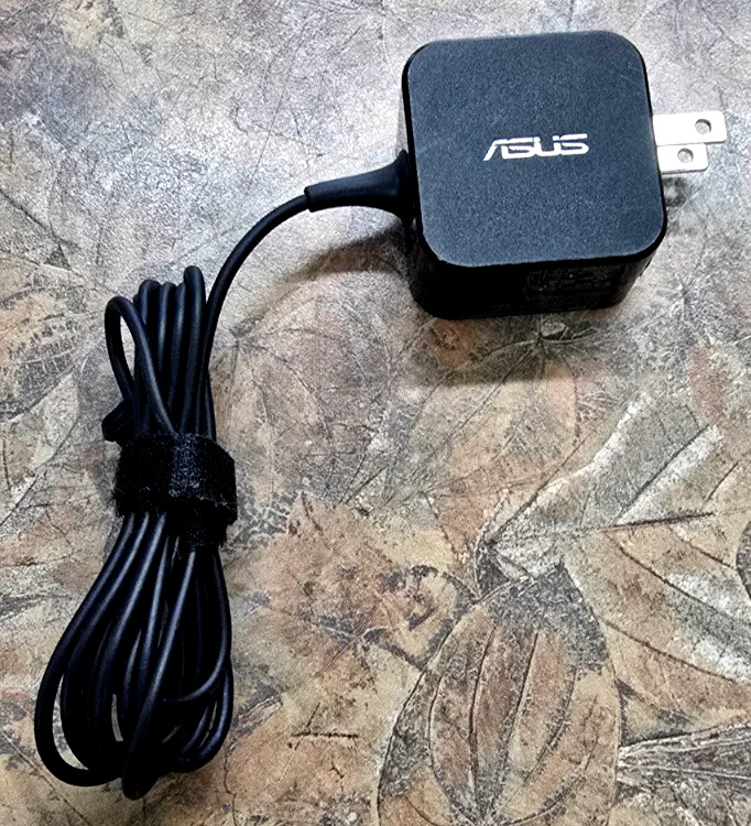 Pre-Owned Asus E410M 14-inch Laptop – PLEASE READ DESCRIPTION!