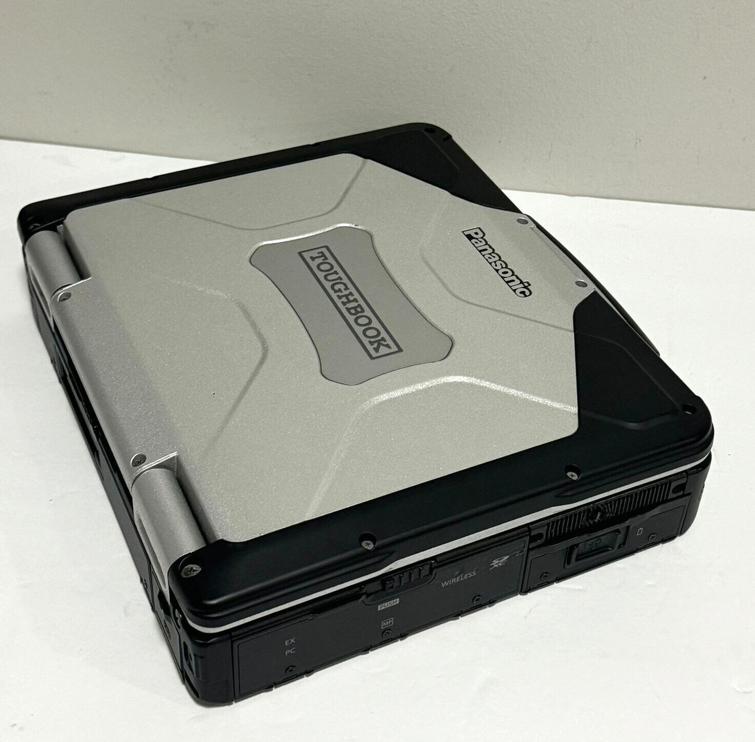Panasonic CF-31 MK5 i5-5300U 2.3GHz 8GB RAM 500GB SSD Win 10 NO Charger