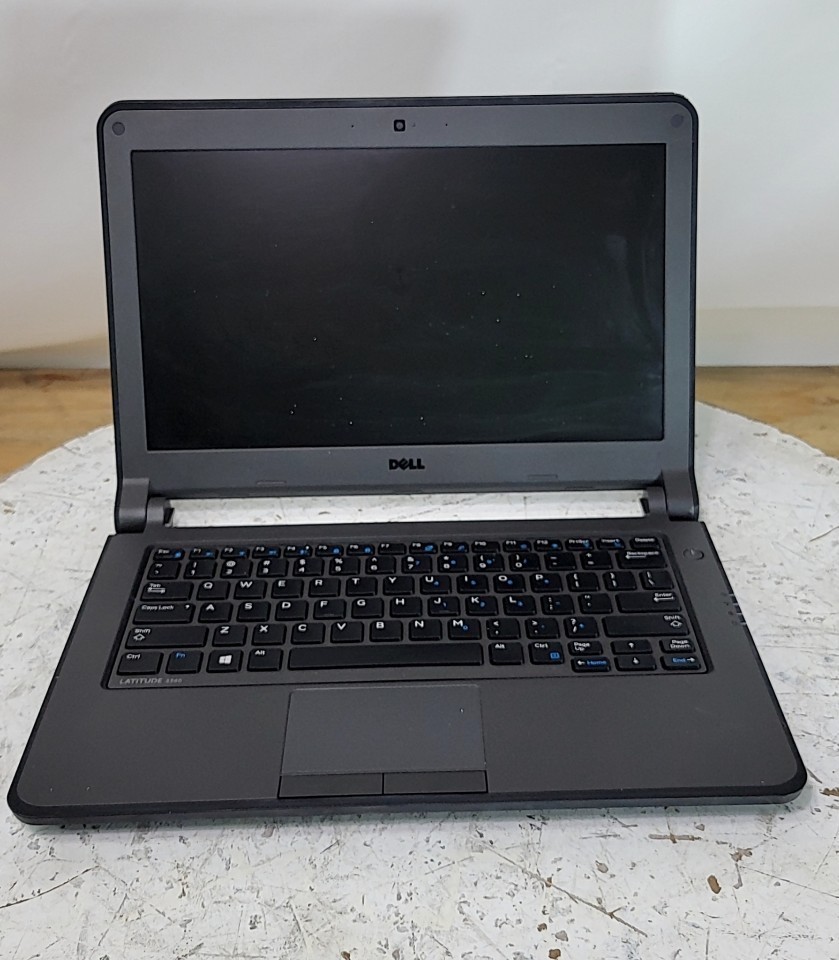 DELL LATITUDE 3340 Laptop Intel I3-4030U 4GB 500GB SEE NOTES